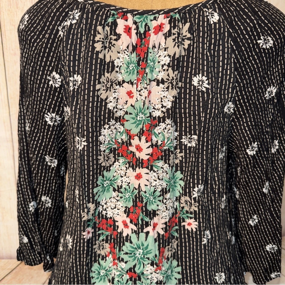 Style & Co. Black Floral Blouse with Tassel tire & crochet lace hem, sz M​​ - Picture 4 of 12
